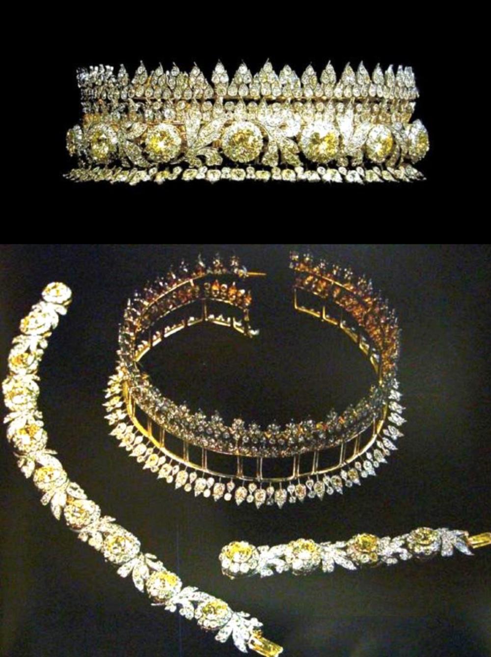 泰国王后诗丽吉钻石王冠,泰国国王皇冠