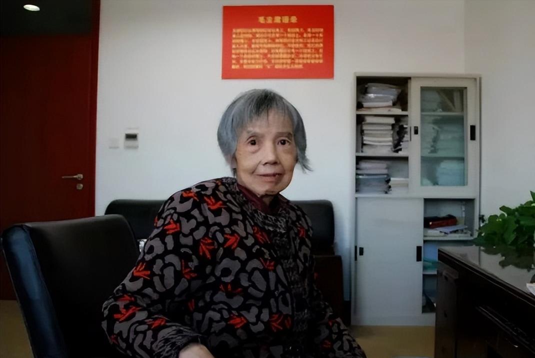 落后就要挨打,国家有难,有人骗了十几亿,有人挺身成英雄