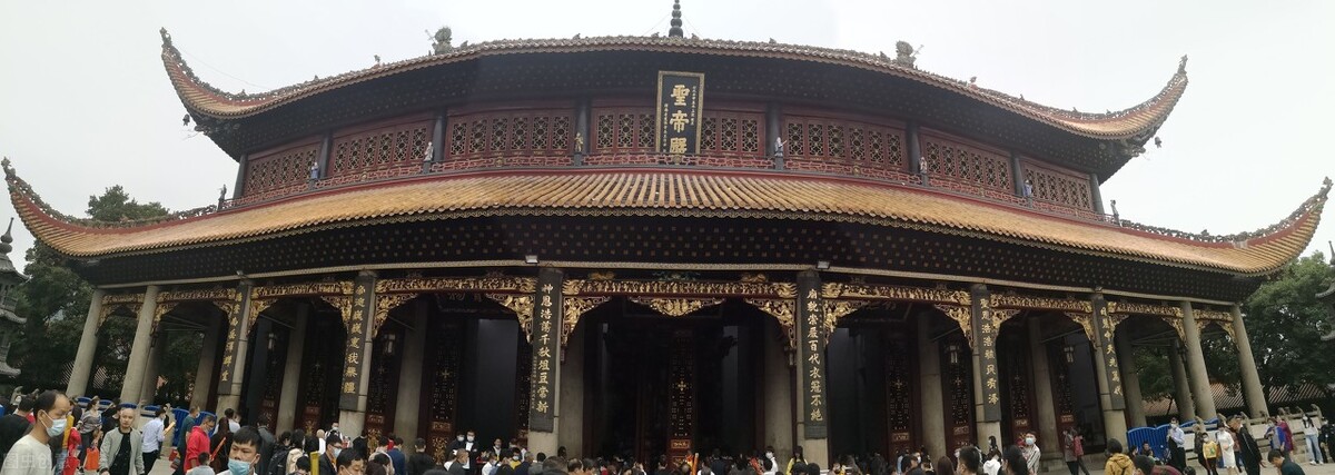 国内人气最旺的十大宗教名山,国内人气最旺十大名山