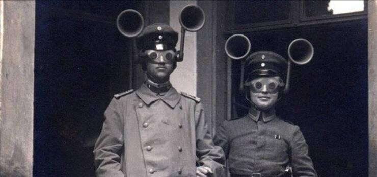 78个真实有趣的照片：山顶的足球场，老树与佛像，老司机脸部皮肤