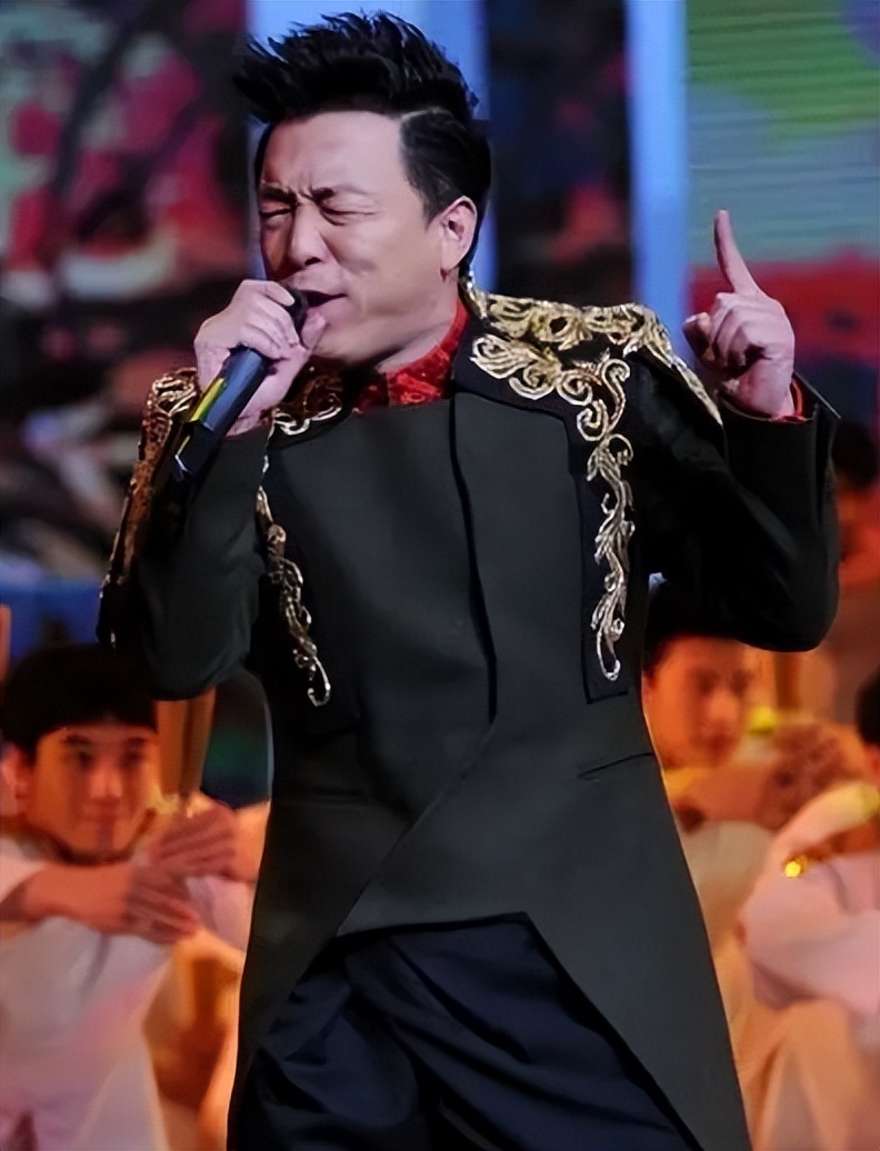 有哪些颜值逆天还有演技的男演员,颜值不高但演技好的男演员