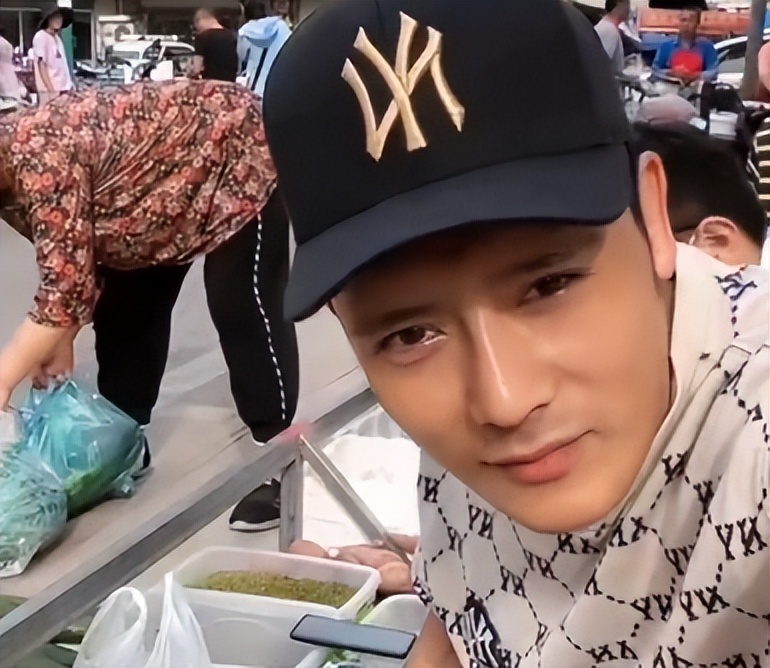 徐海乔入行十几年的角色,徐海乔杀青照片