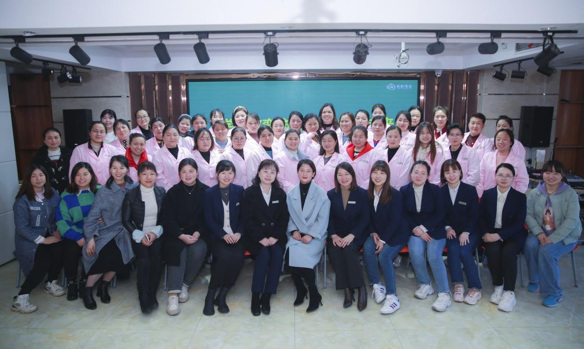 盛况空前｜金职伟业月嫂、催乳、产康三班连开