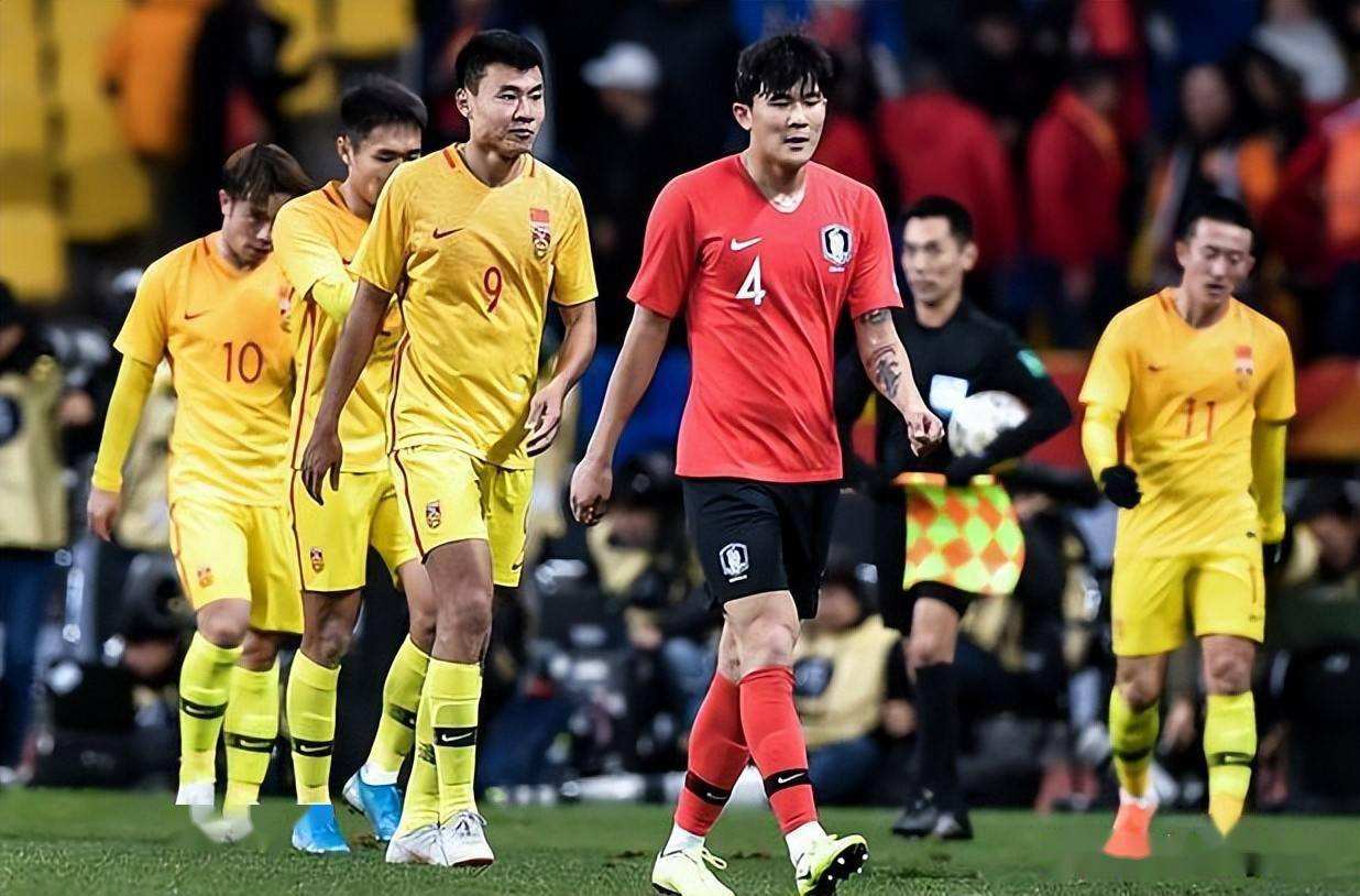 韩媒评价韩国三比零国足,中韩交锋国足最新消息