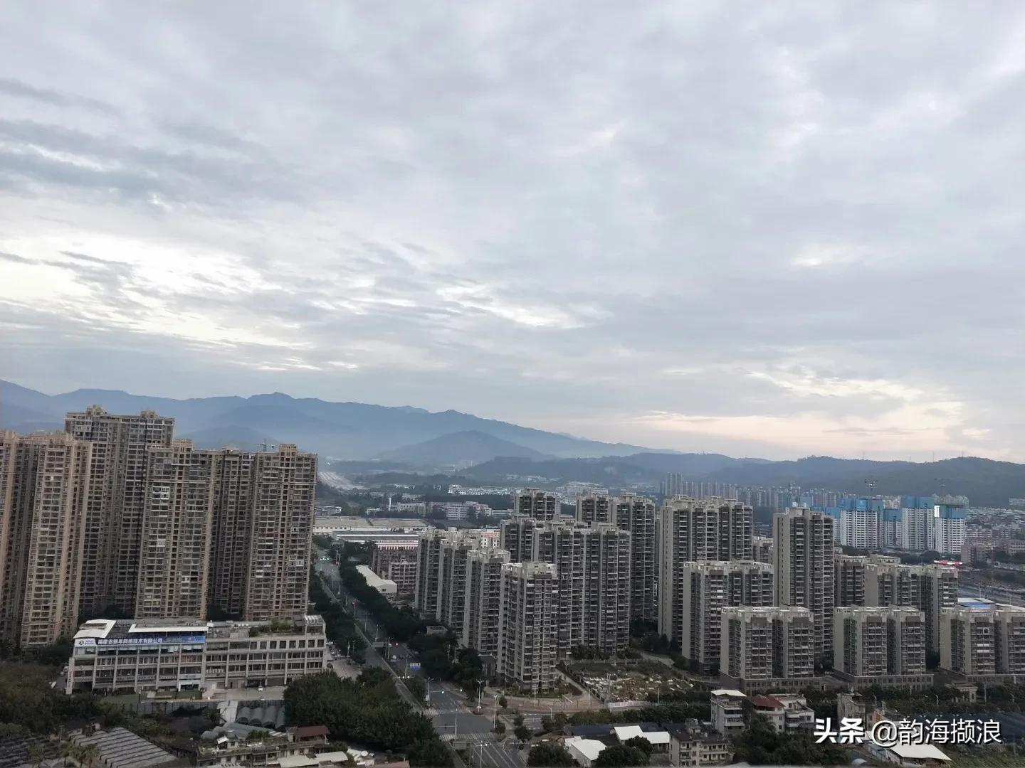 山城龙岩,龙岩风景区群山环绕