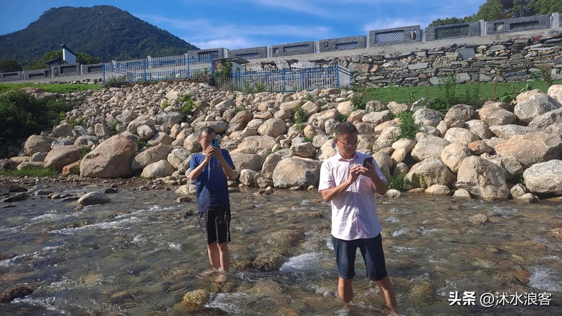 庐山一日游游记,庐山之旅路途风景