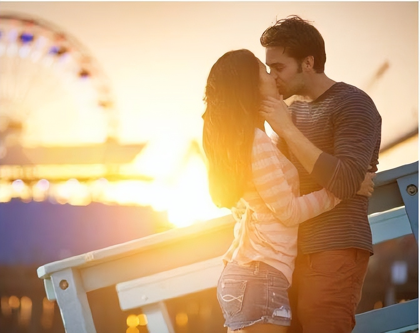 女性为什么渴望异性,为什么女性总是渴望丈夫爱她