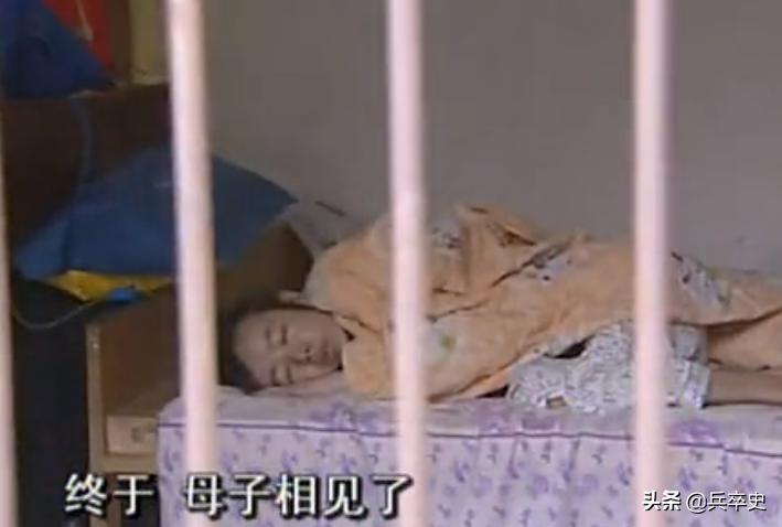 32岁小伙沉迷网络游戏死亡,网吧网瘾少年猝死的案例