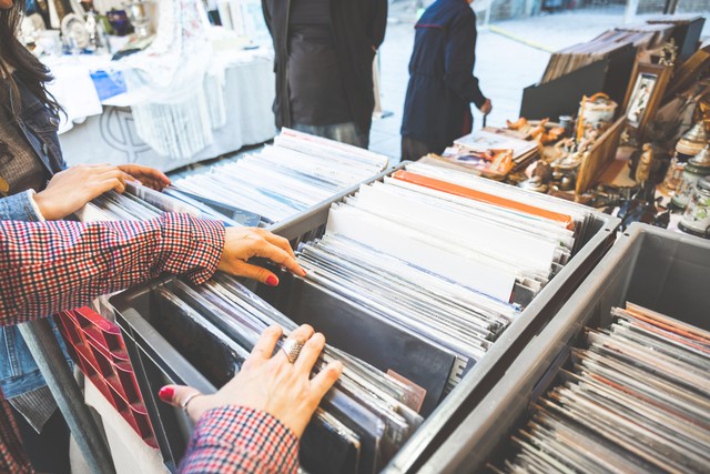 警察查光碟违法吗,卖光碟被警察抓住