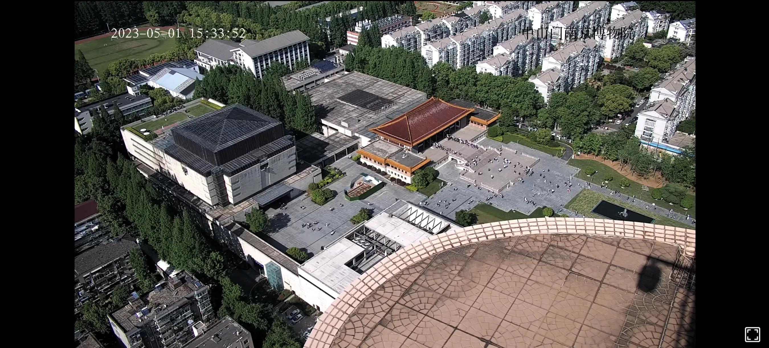 南京5月8号有免费景点吗,南京大桥公园玻璃栈道人流