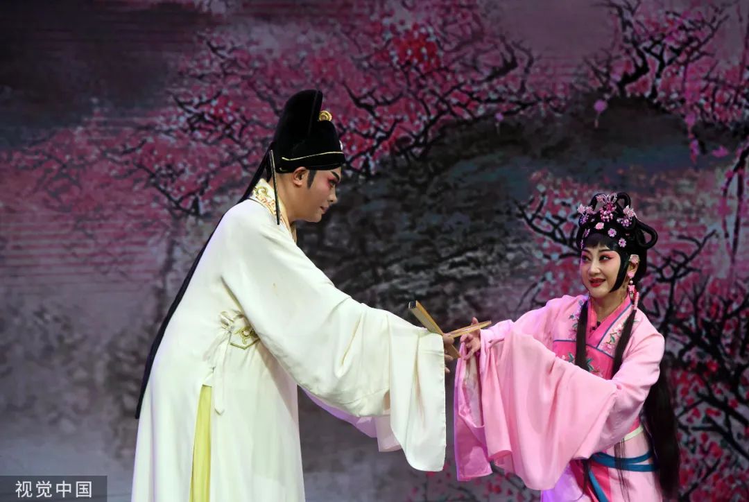 下雪的绝美诗句,最美下雪的诗词