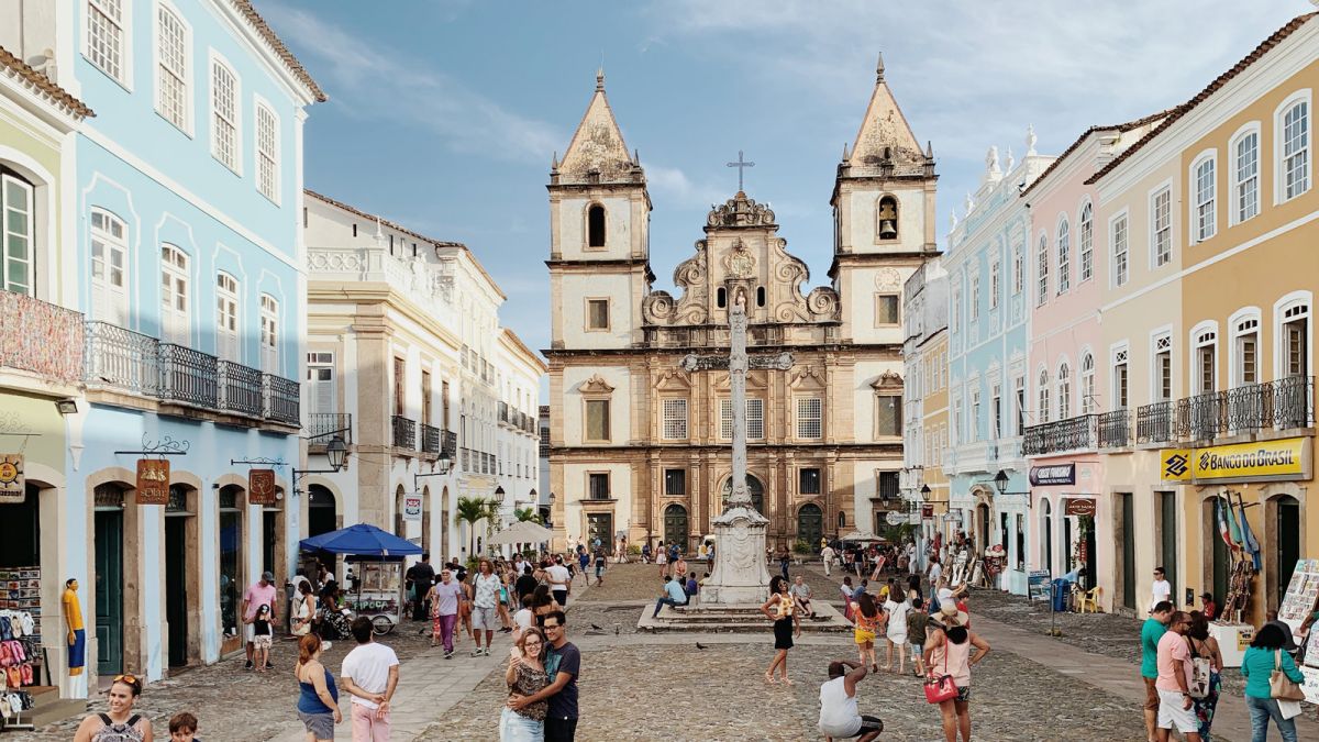 巴西周围的国家有哪些,巴西是巴基斯坦国家吗