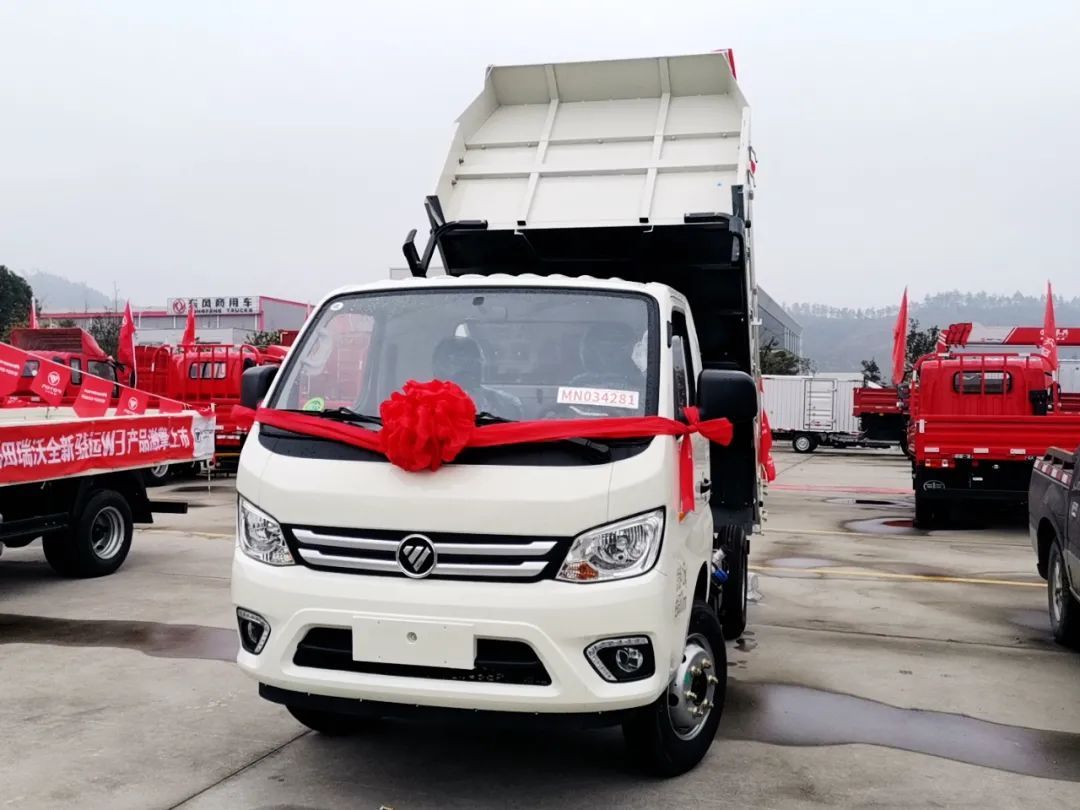 十堰龙信二手车市场雅阁,十堰龙信国际汽车城二手车直播