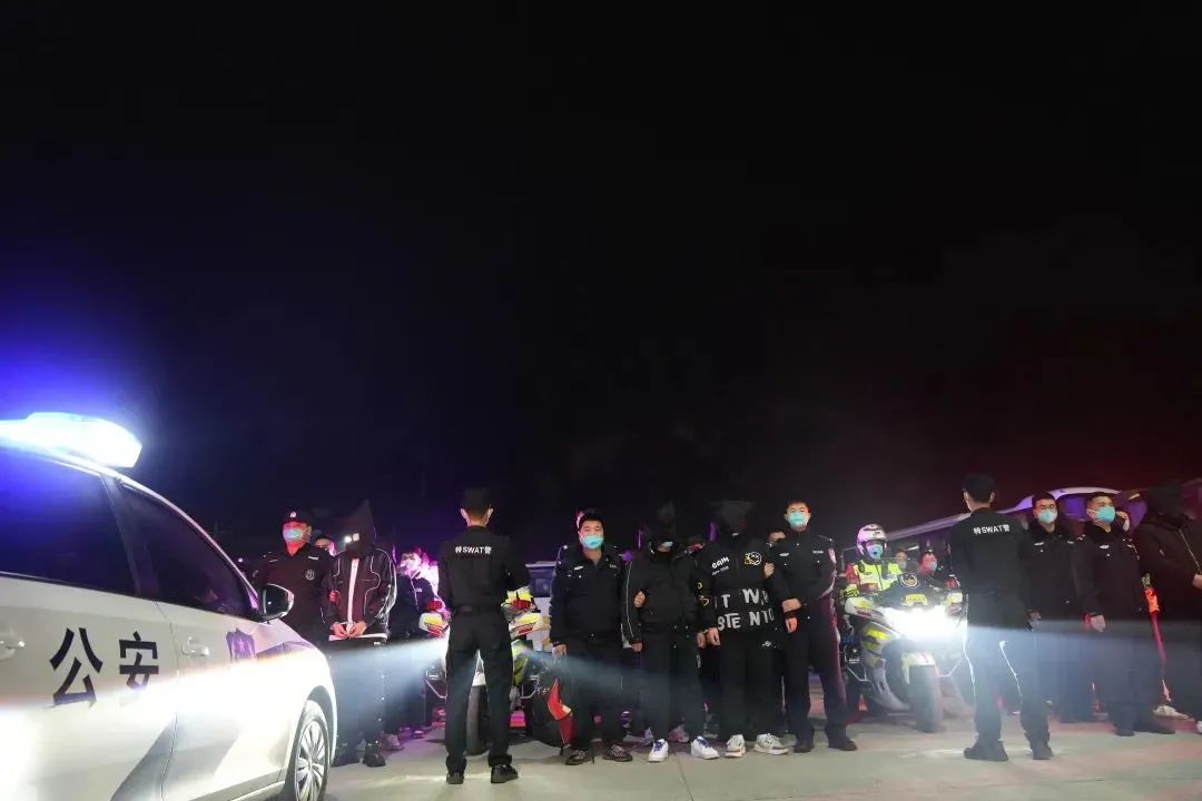 鐟跺尰璇堥獥鍥紮,鐟跺尰楠楀眬鏂伴椈