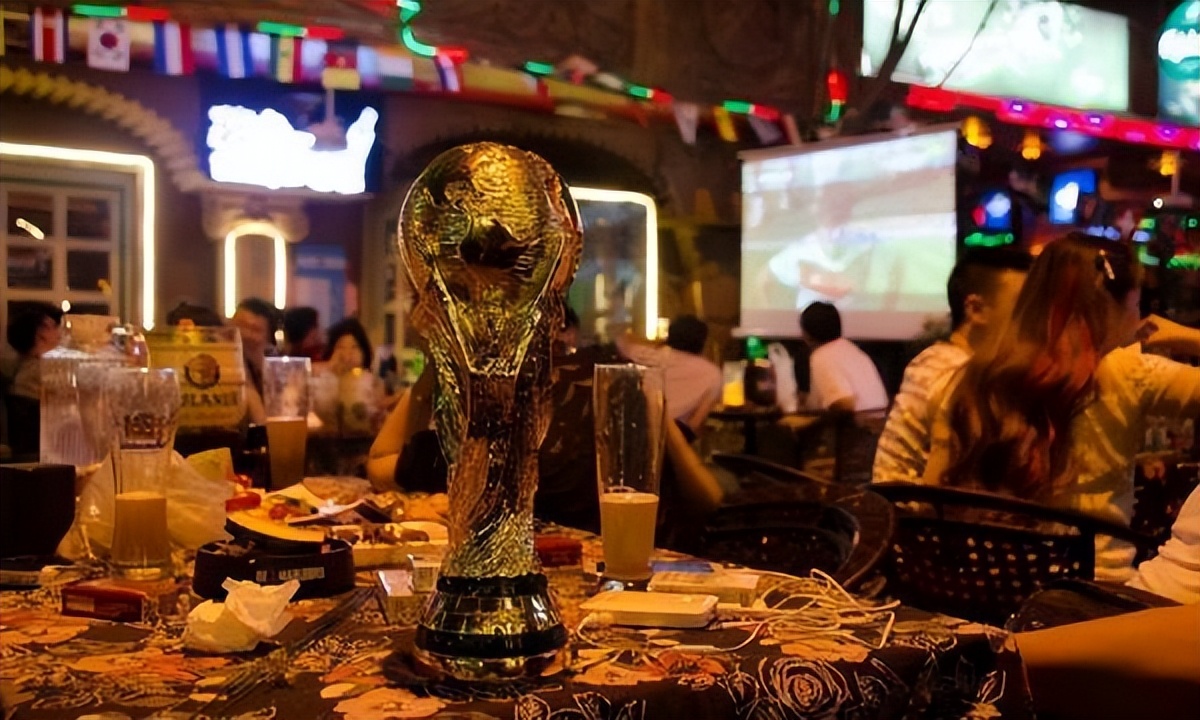 卡塔尔世界杯结束一代人的青春,青春将随卡塔尔世界杯一起落幕