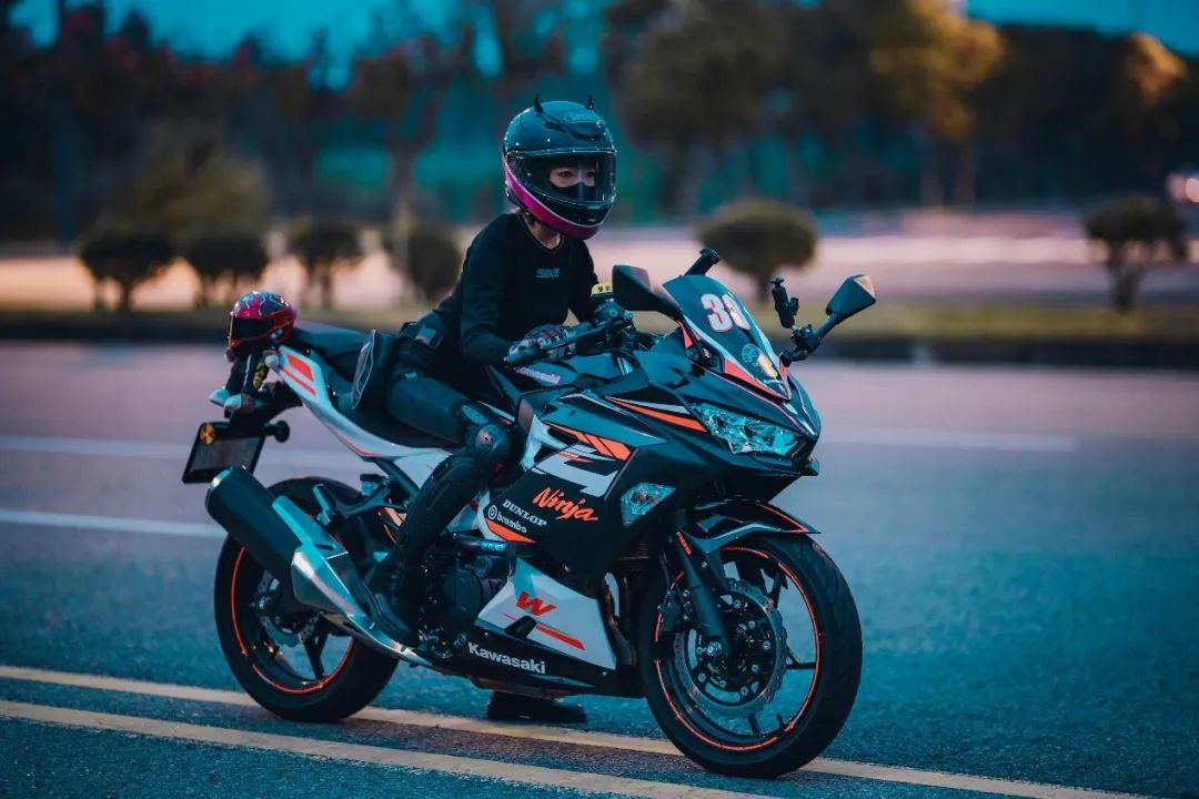 雅马哈yzf-r25测评老款,雅马哈推荐yzf-r6