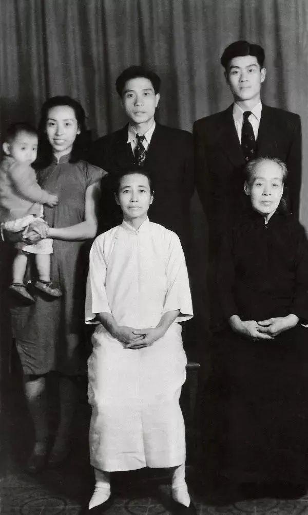 姜子牙扮演者蓝天野多少岁,致敬姜子牙扮演者蓝天野先生