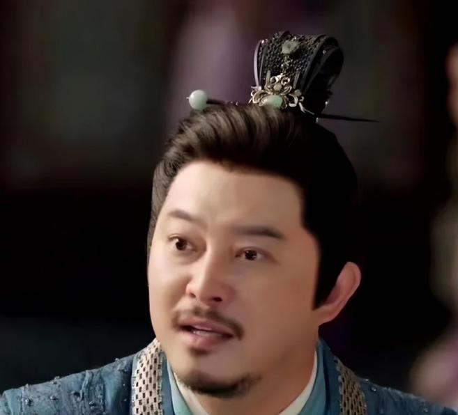 明星逃不过的脱发,明星也秃头还戴假发片