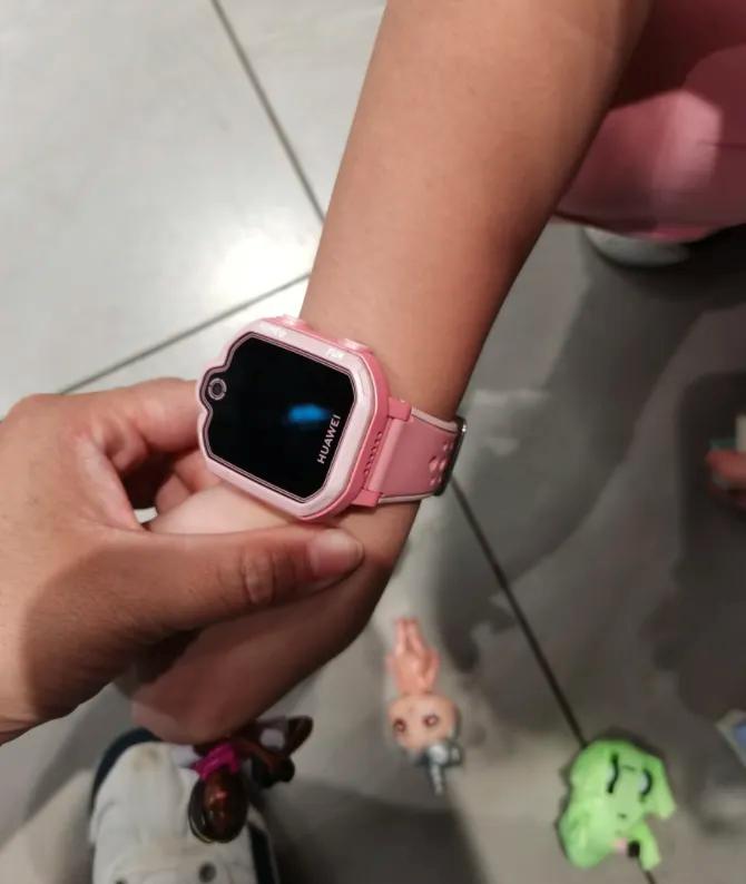 90后妈妈和孩子互怼,90后妈妈教训女儿