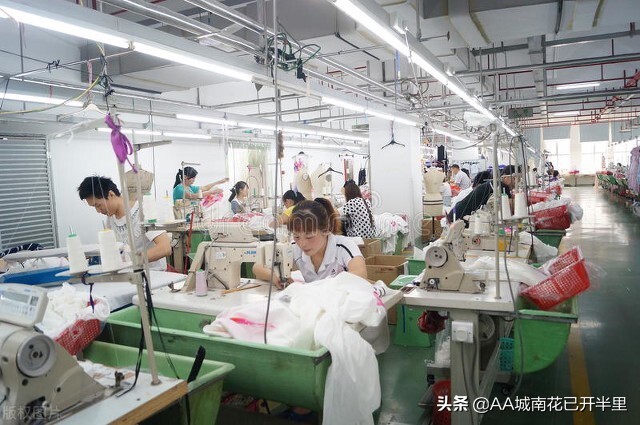 制衣厂月薪过万得做多少衣服,制衣厂一月工资一万多正常吗