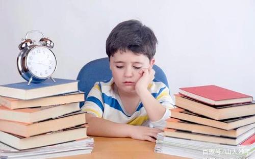 孩子厌学静不下来怎样引导,孩子厌学成绩特别差如何正确引导