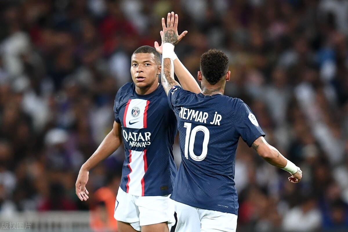 梅西进球3:2法国,梅西3比0拜仁过人集锦