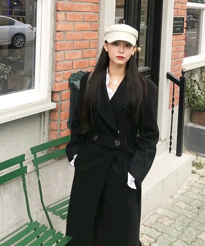 ins穿搭博主seohye高级清冷系可以把基础款穿得很高级