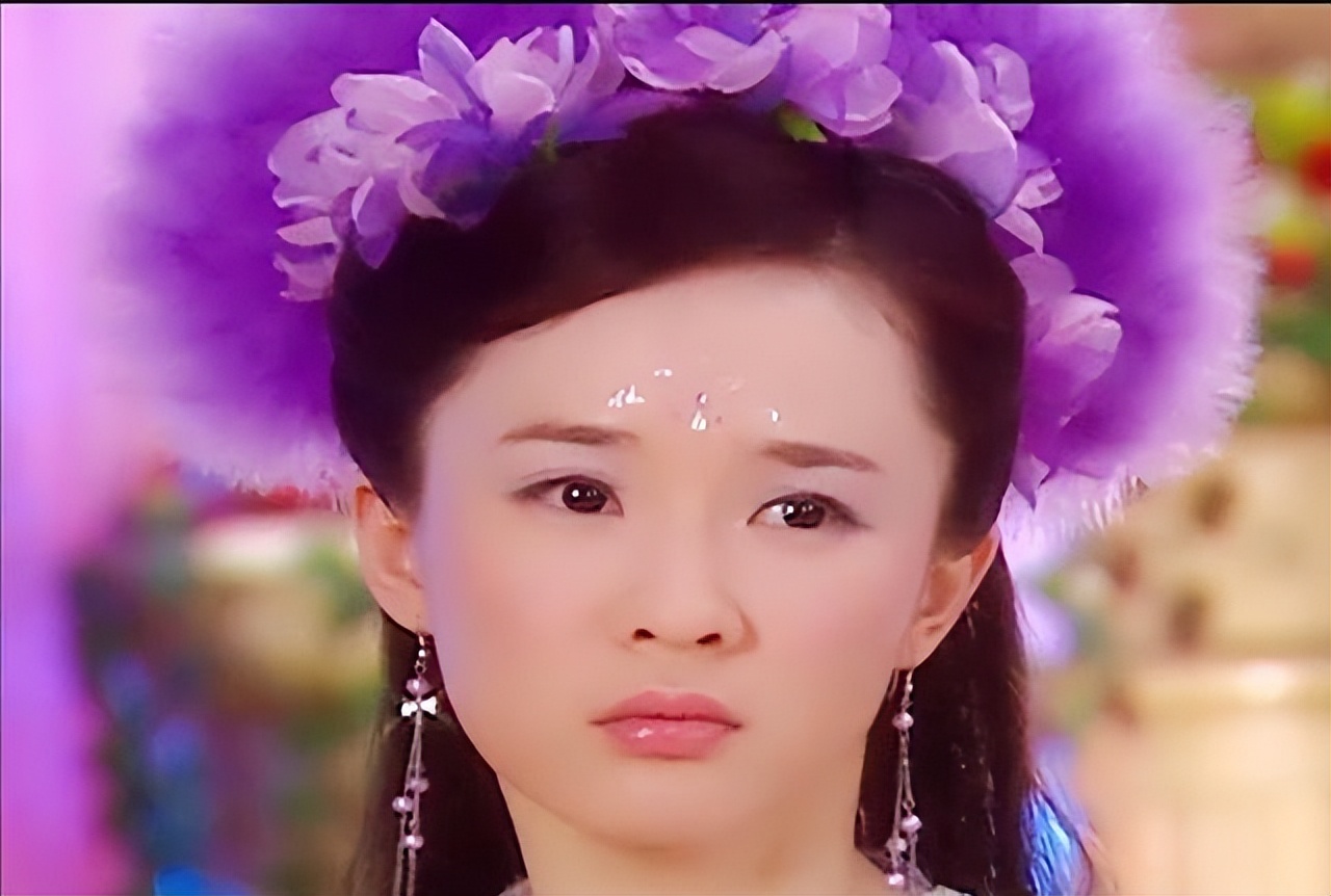 长得不出众却红得一塌糊涂的女星,不惊艳但耐看的十位女星