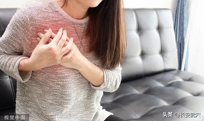 咳嗽严重是心肌炎的表现吗,咳嗽心口疼是不是肺炎了