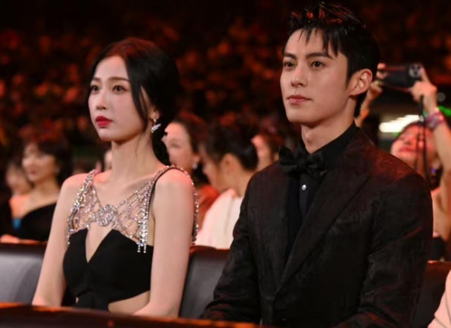 黄晓明杨颖和邓超微博之夜,邓超黄晓明杨幂同台