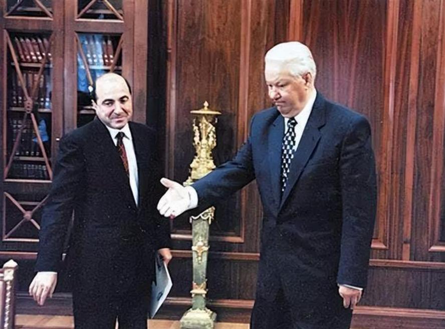 别列佐夫斯基普京,别列佐夫斯基上将