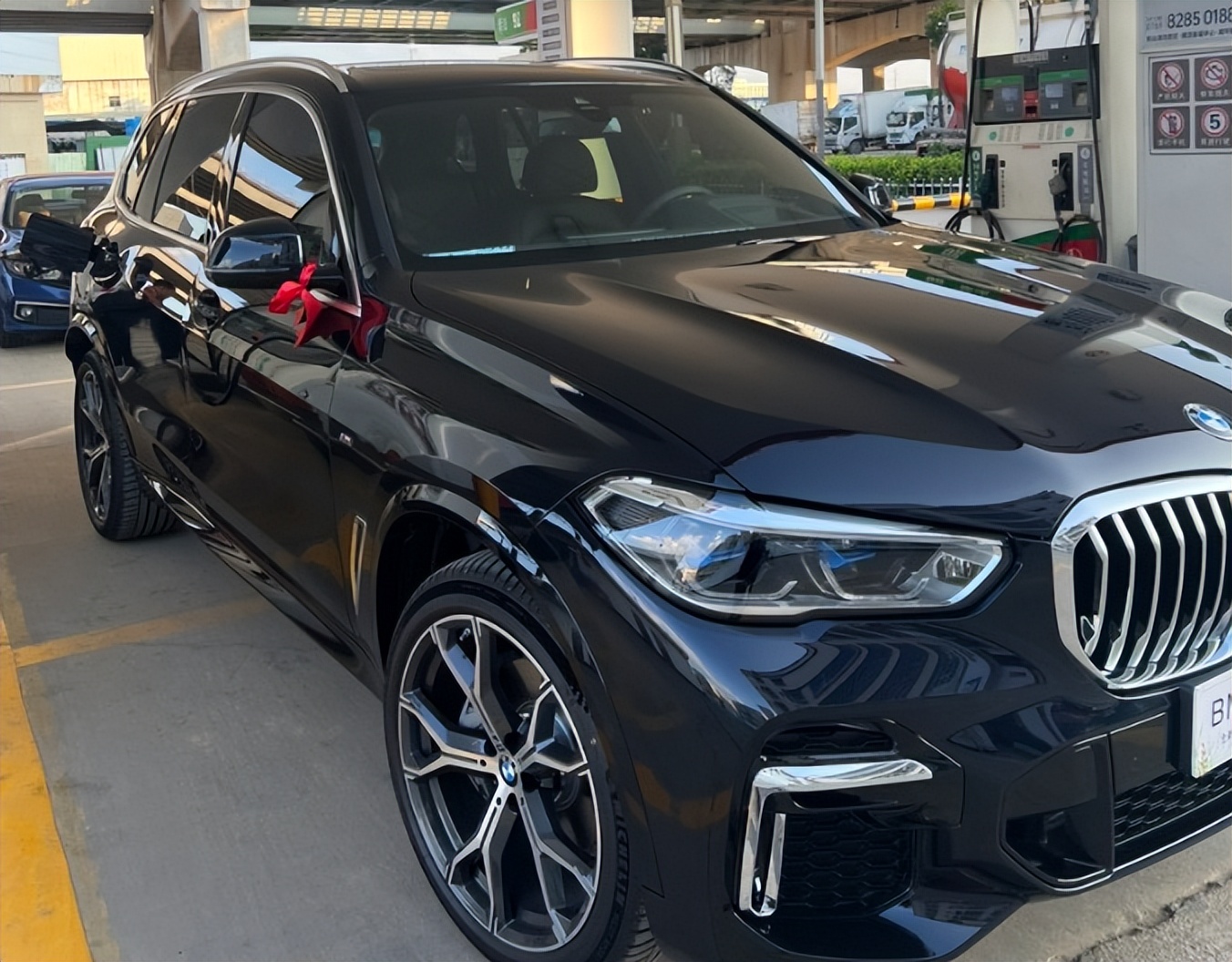 花80多万买辆宝马x5高配,花八十万买四缸宝马x5值得吗