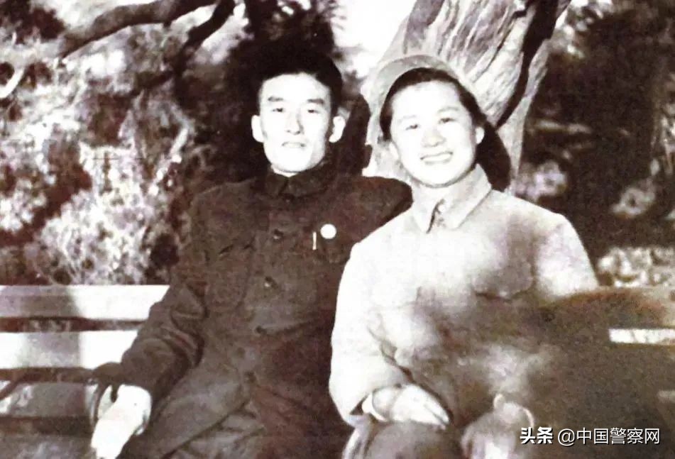 是警察奶奶！把孩子们带上了冬奥开闭幕式舞台