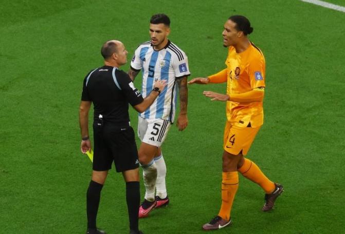 阿根廷vs荷兰梅西全场集锦,阿根廷荷兰球员爆发冲突梅西反应