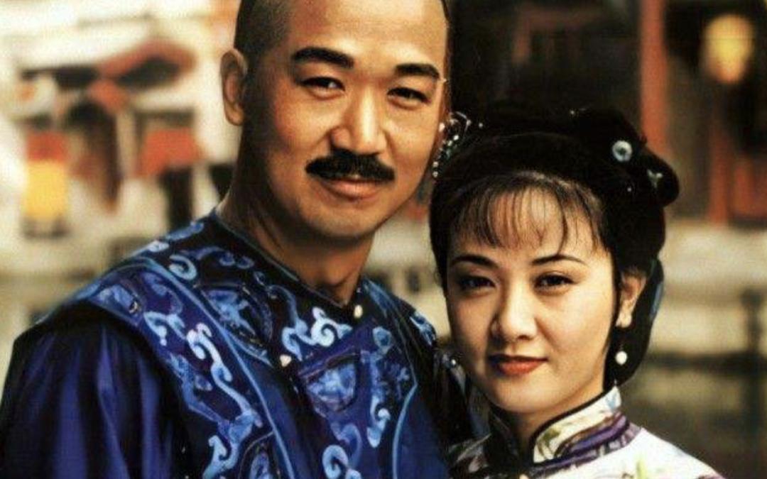 “野生诗人”和“娱圈活宝”的狗血往事