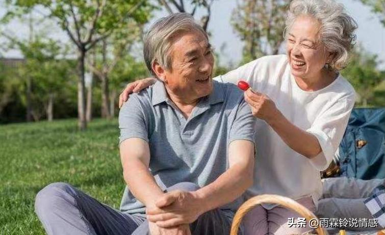 北京男子35岁当全职奶爸,男子月领5500当全职儿子算啃老吗