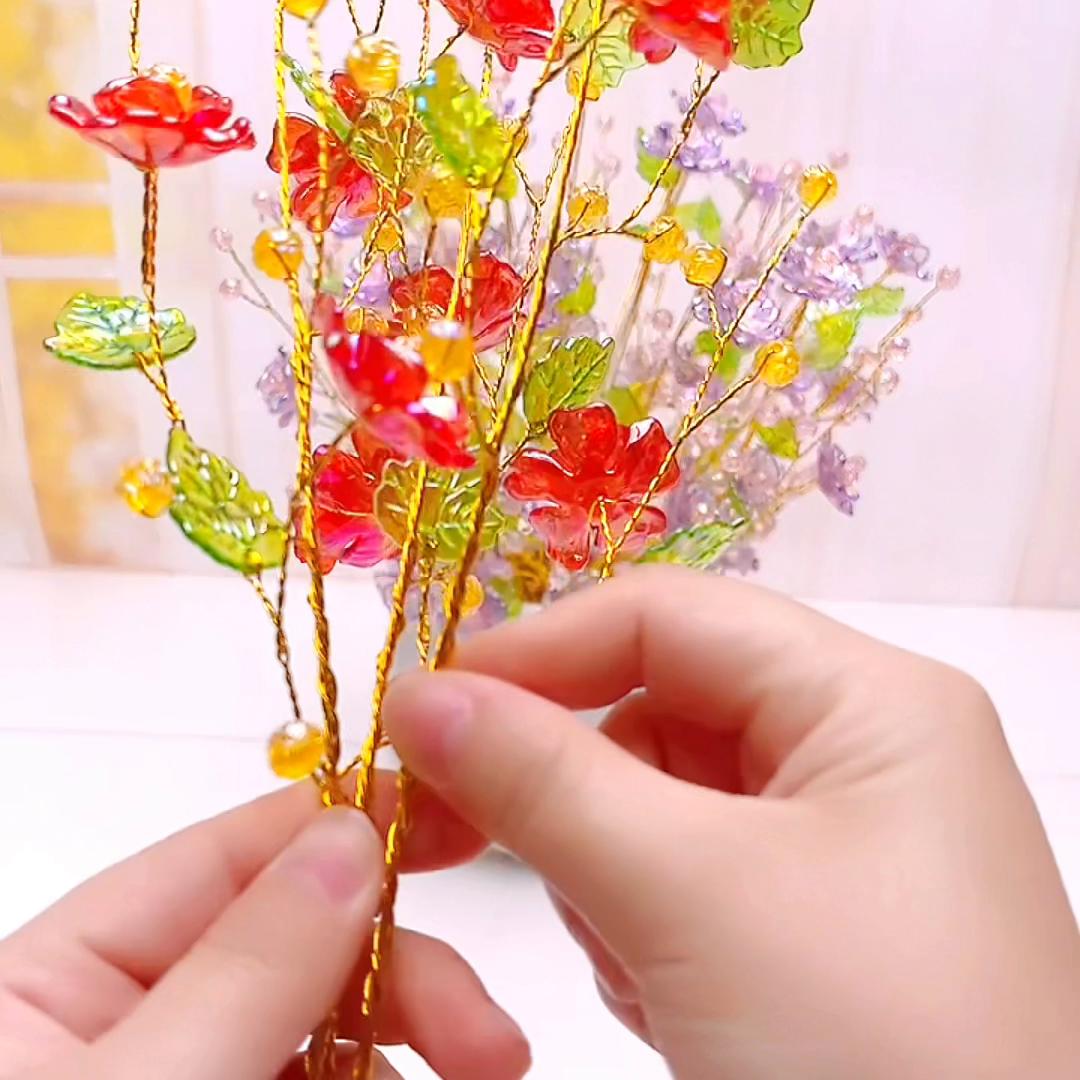 水晶玫瑰花束款式,水晶玫瑰花球挂的彩灯