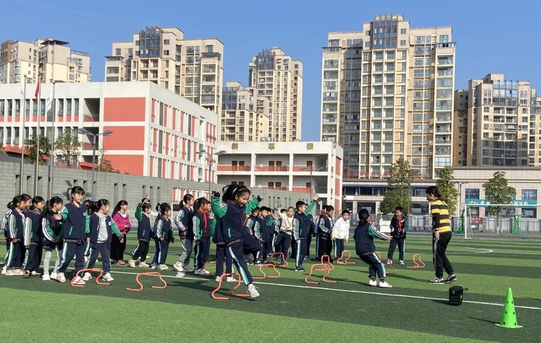 鹭栖湖学校六一节目,鹭栖湖学校运动会