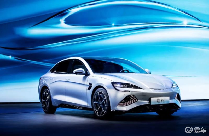 特斯拉model32022后轮驱动版,特斯拉model3performance