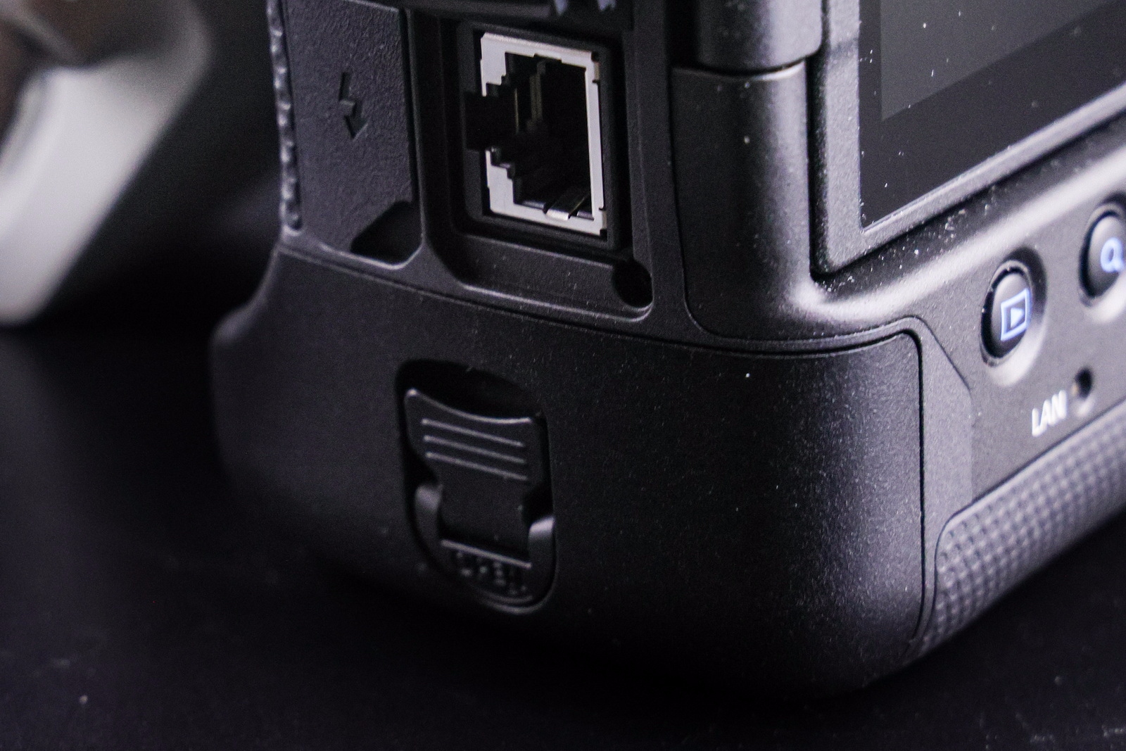 佳能canoneosr3测评,佳能eosr3震撼登场