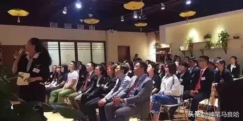 华山日月岩一家四口跳崖,一家四口华山