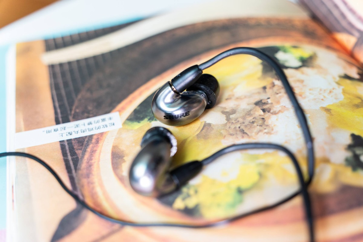 舒尔se846哪款耳机要好一点,舒尔se846真无线蓝牙耳机