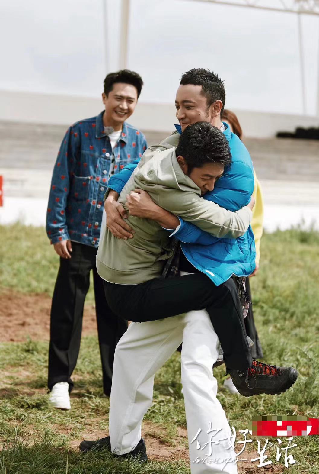 尼格买提录节目摔伤,尼格买提被撒贝宁吓到综艺节目