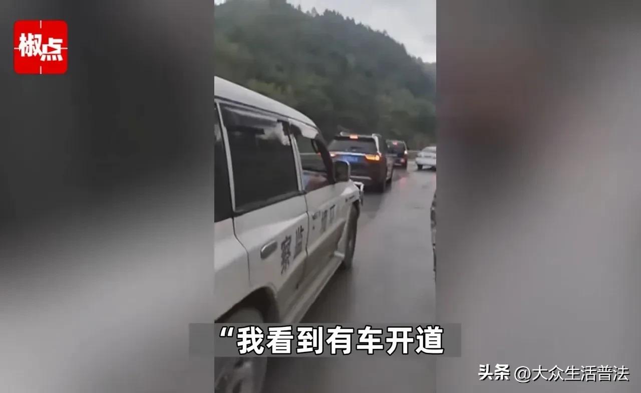 县长回应无视村民跪地告状,县长回应无视村民拦路