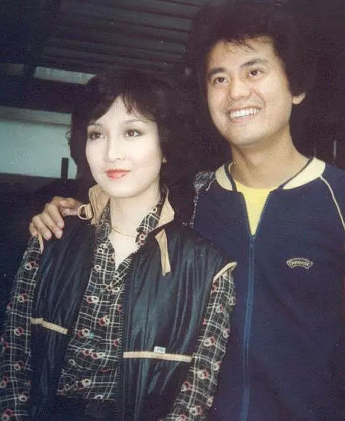 丁克女星过母亲节！汪明荃与干女儿吃大餐，黄杏秀获干儿子送礼物