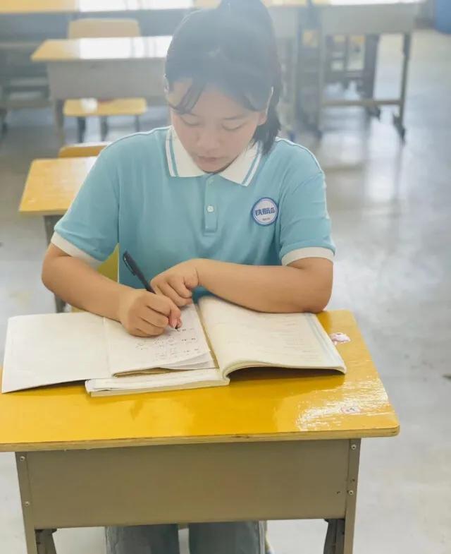 00后中职女孩刘佳雯的高考故事：从美容院学徒到准大学生