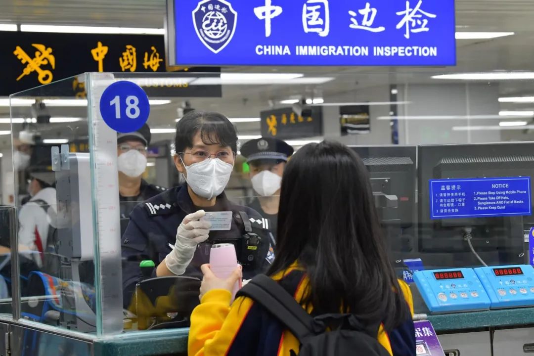 香港和澳门属于特别行政区吗,香港过澳门用什么证件