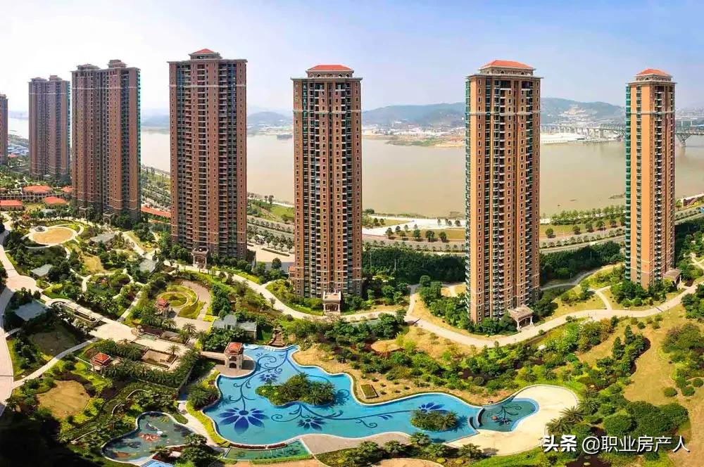 涓滄柟鍚嶅煄浜旈儭,绂忓窞鍚嶅煄绱噾杞╁拰涓滄柟鍚嶅煄浜旈儭