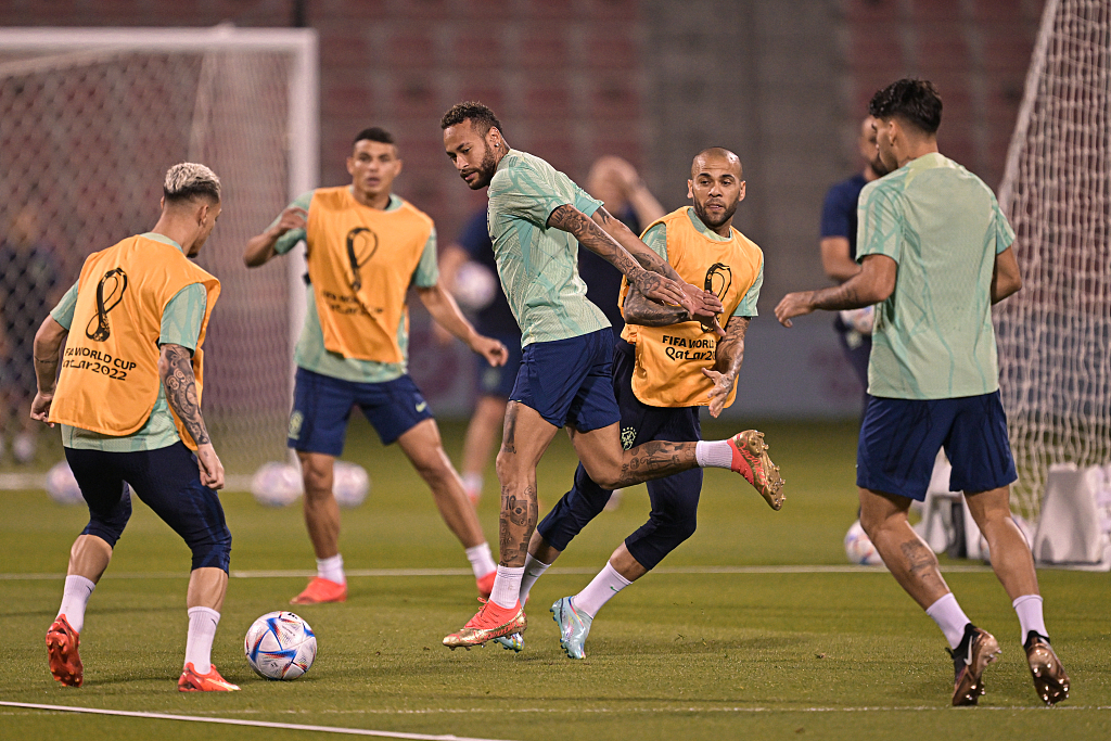 五星巴西对阵中国,五星巴西2014半决赛