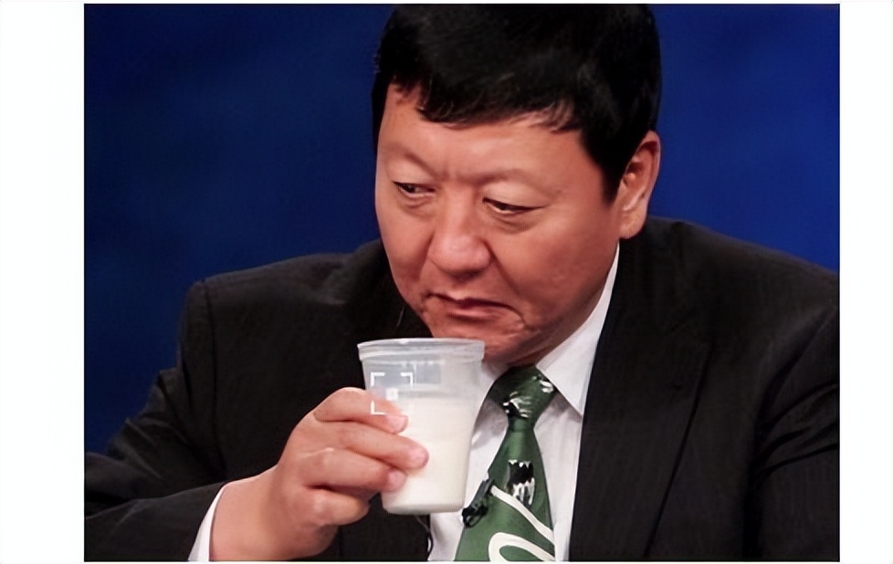 蒙牛集团创始人牛根生的传奇故事,蒙牛集团董事长牛根生发家史